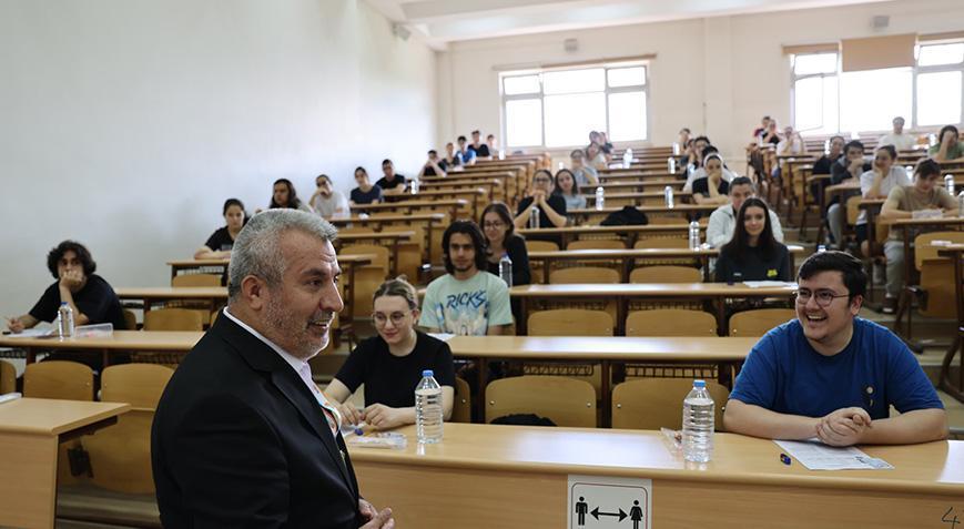 ÖSYM'den engeli ve sağlık sorunu olan adaylara kolaylık