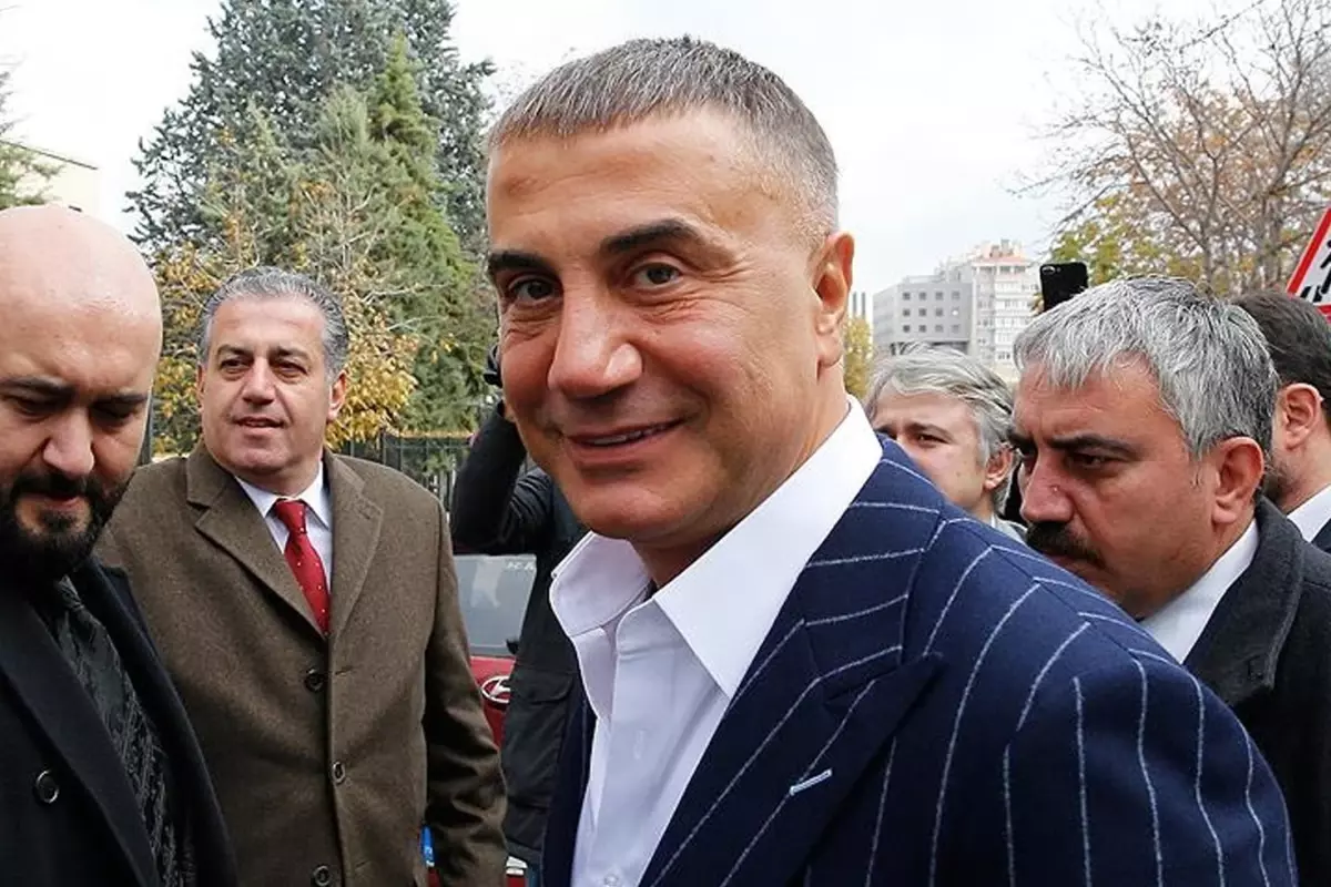 Sedat Peker üniversiteden mezun oldu